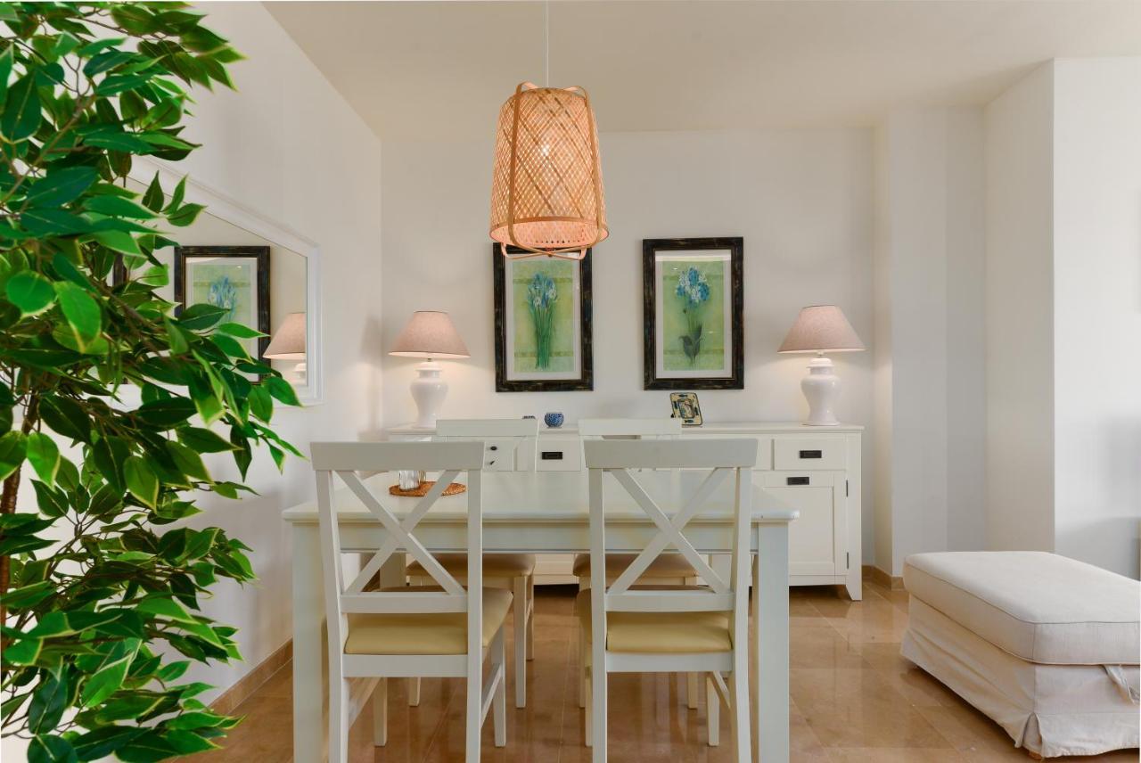 Duquesa Port Retreat Apartman Manilva Kültér fotó