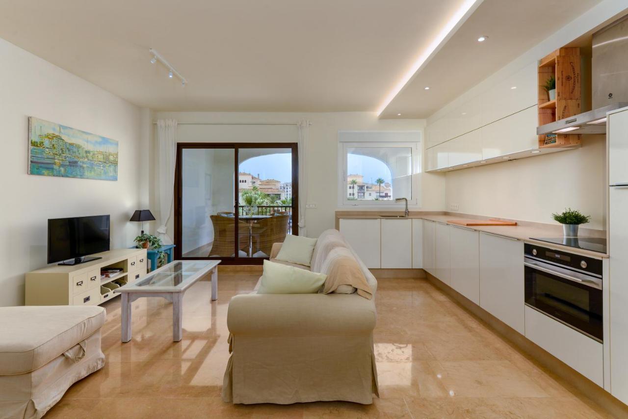 Duquesa Port Retreat Apartman Manilva Kültér fotó