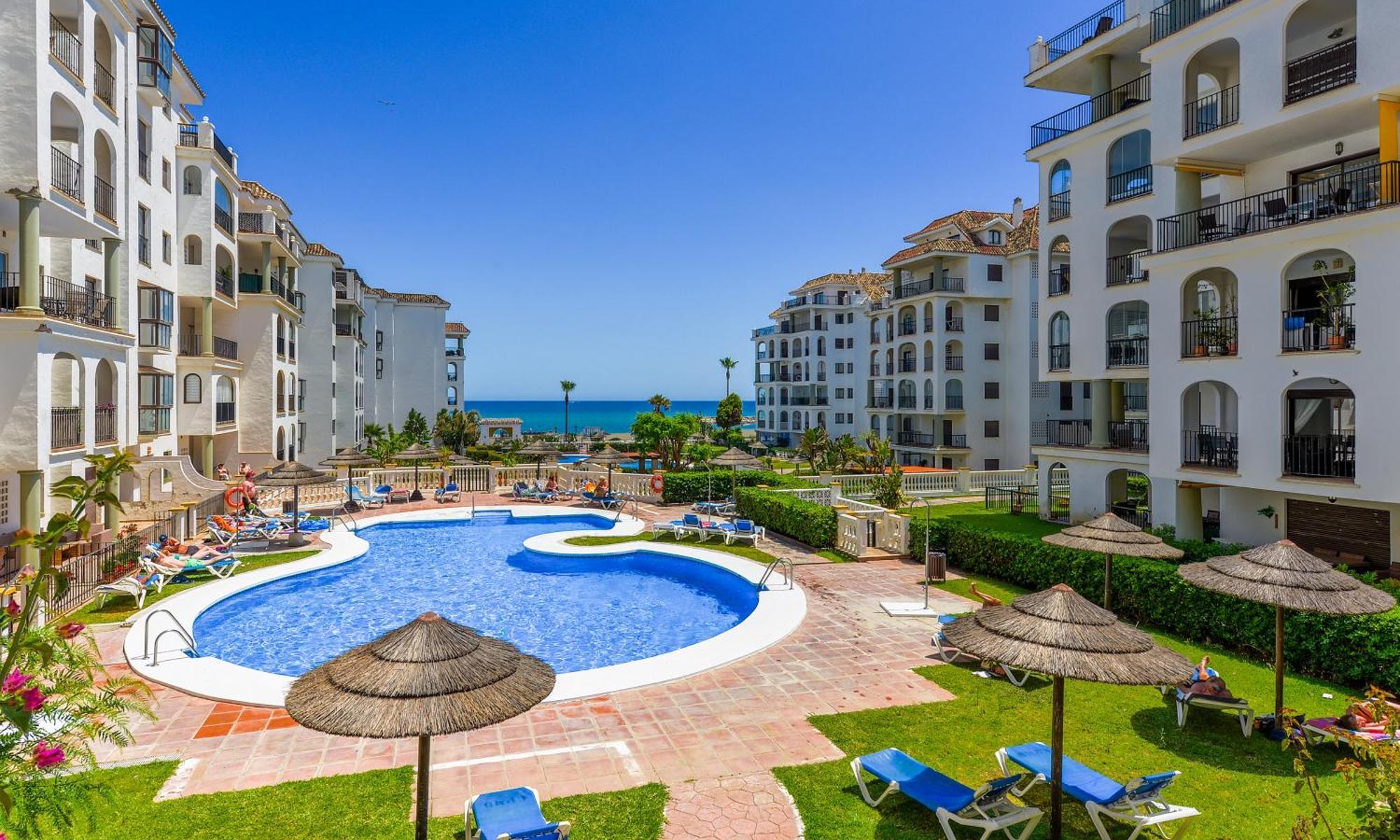 Duquesa Port Retreat Apartman Manilva Kültér fotó