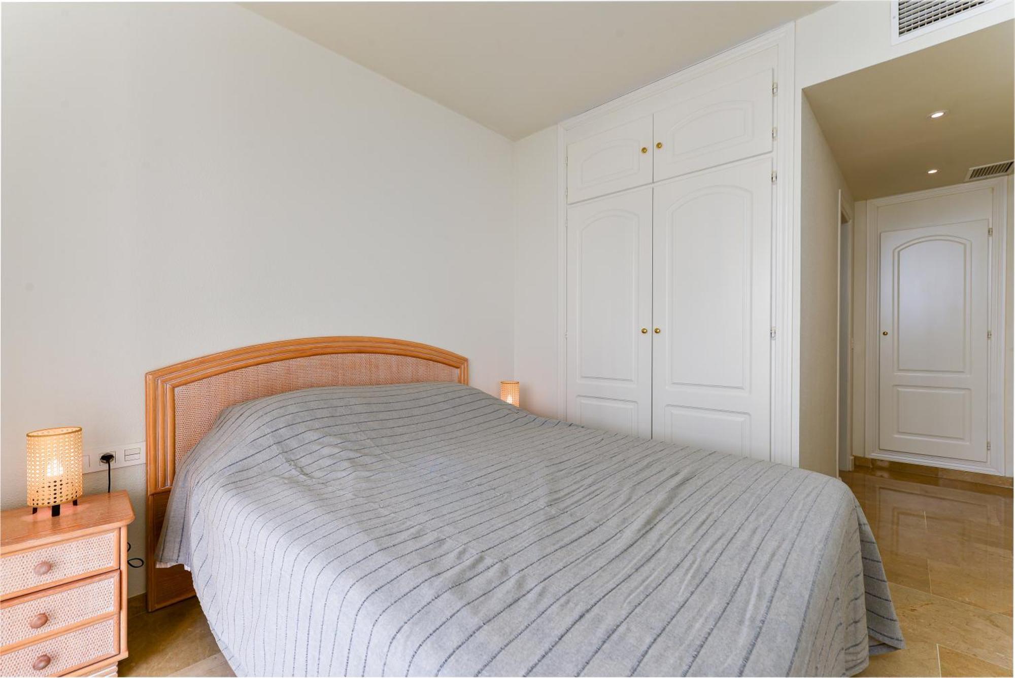 Duquesa Port Retreat Apartman Manilva Kültér fotó
