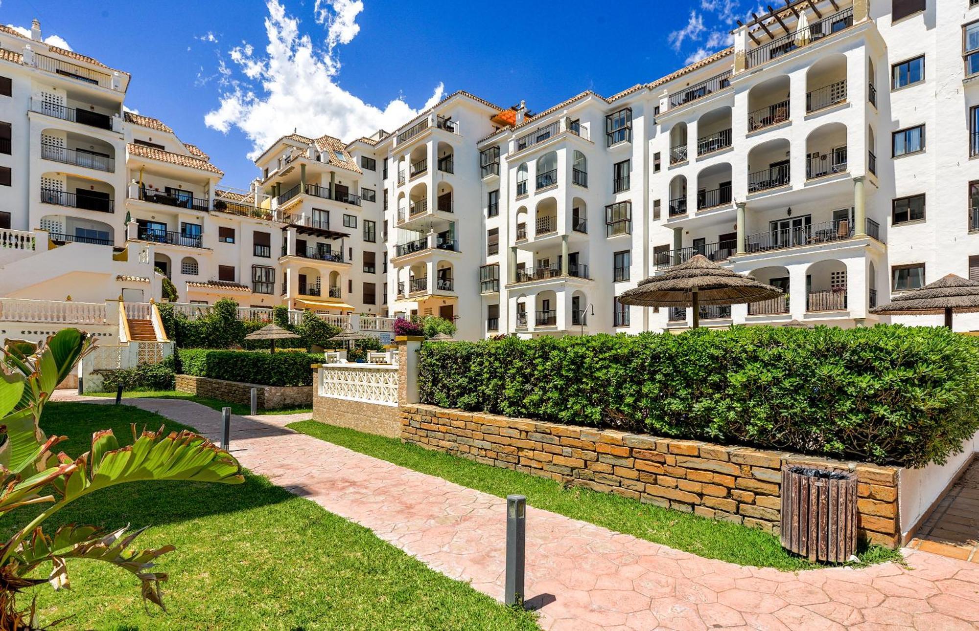 Duquesa Port Retreat Apartman Manilva Kültér fotó